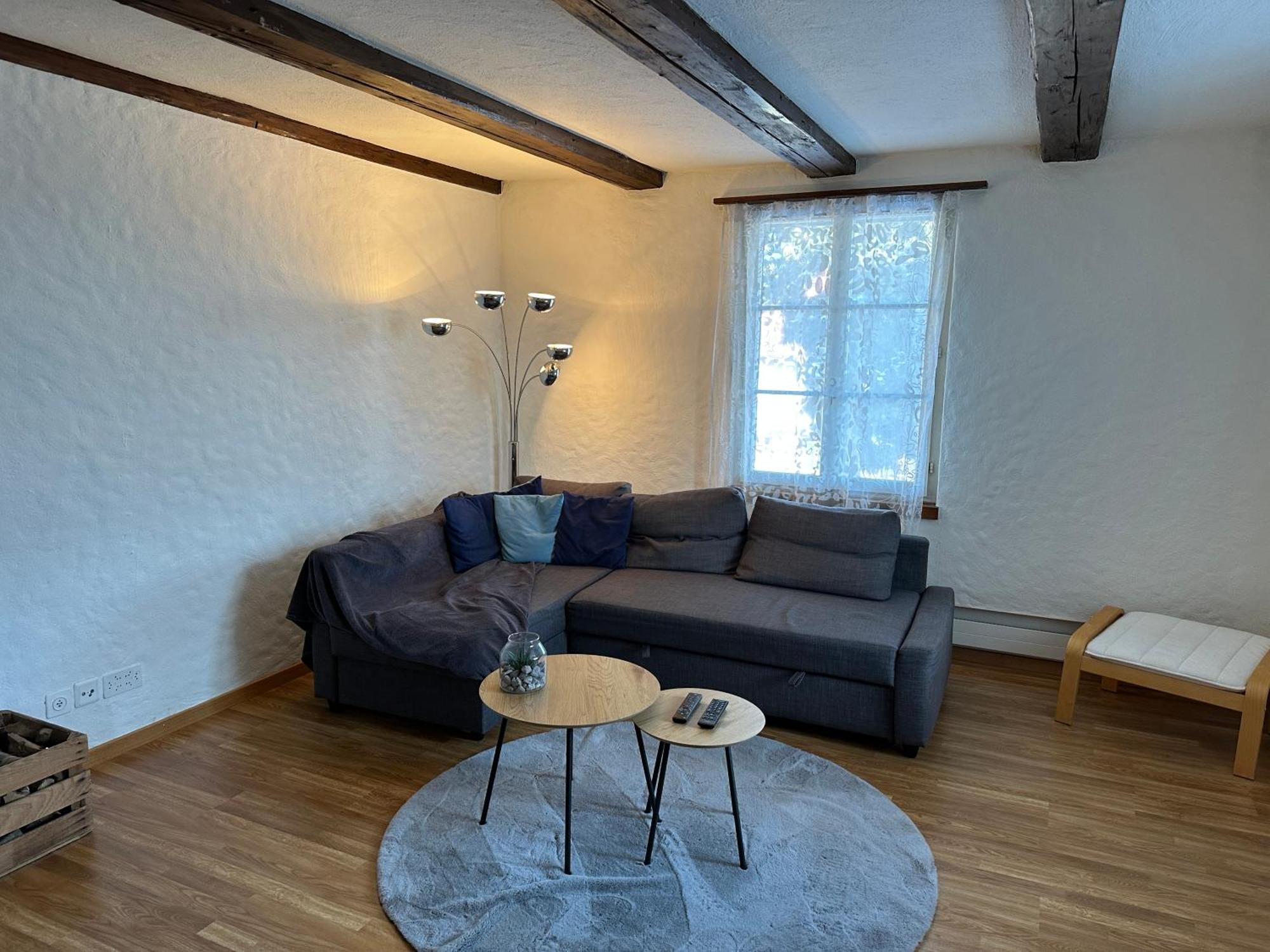 Charmante 3,5 Zimmer Wohnung In Bauernhaus Volketswil ภายนอก รูปภาพ