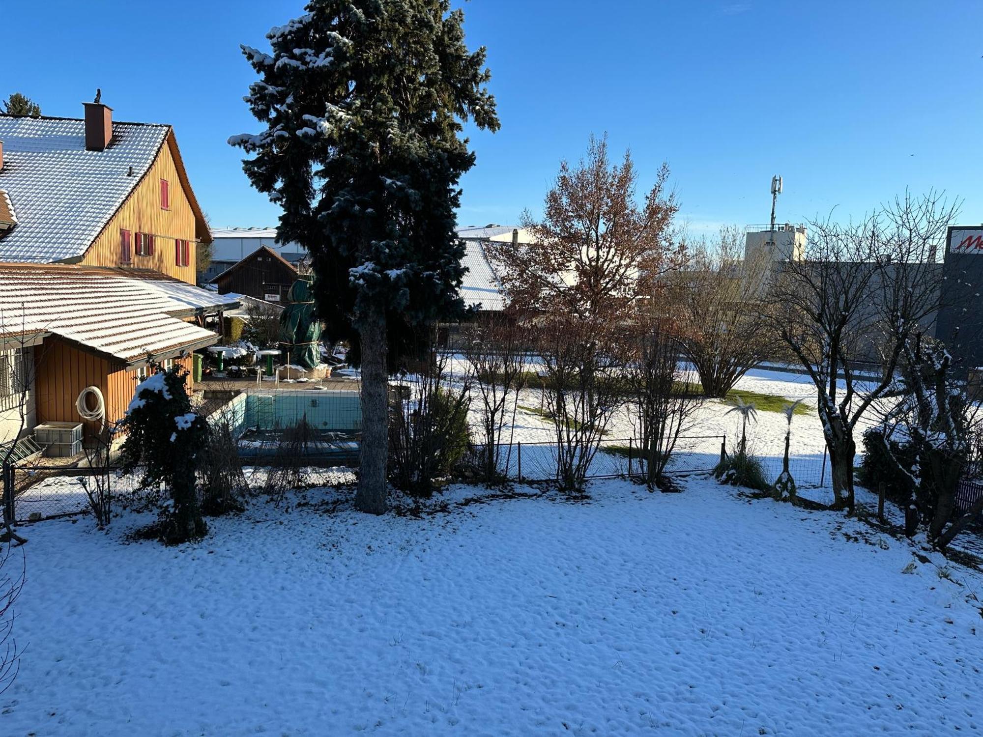 Charmante 3,5 Zimmer Wohnung In Bauernhaus Volketswil ภายนอก รูปภาพ